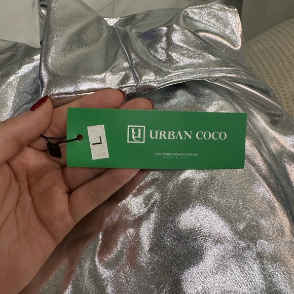 NWT Amazon Urban Coco Shiny flared mini skater skirt, size large - Picture 3 of 4